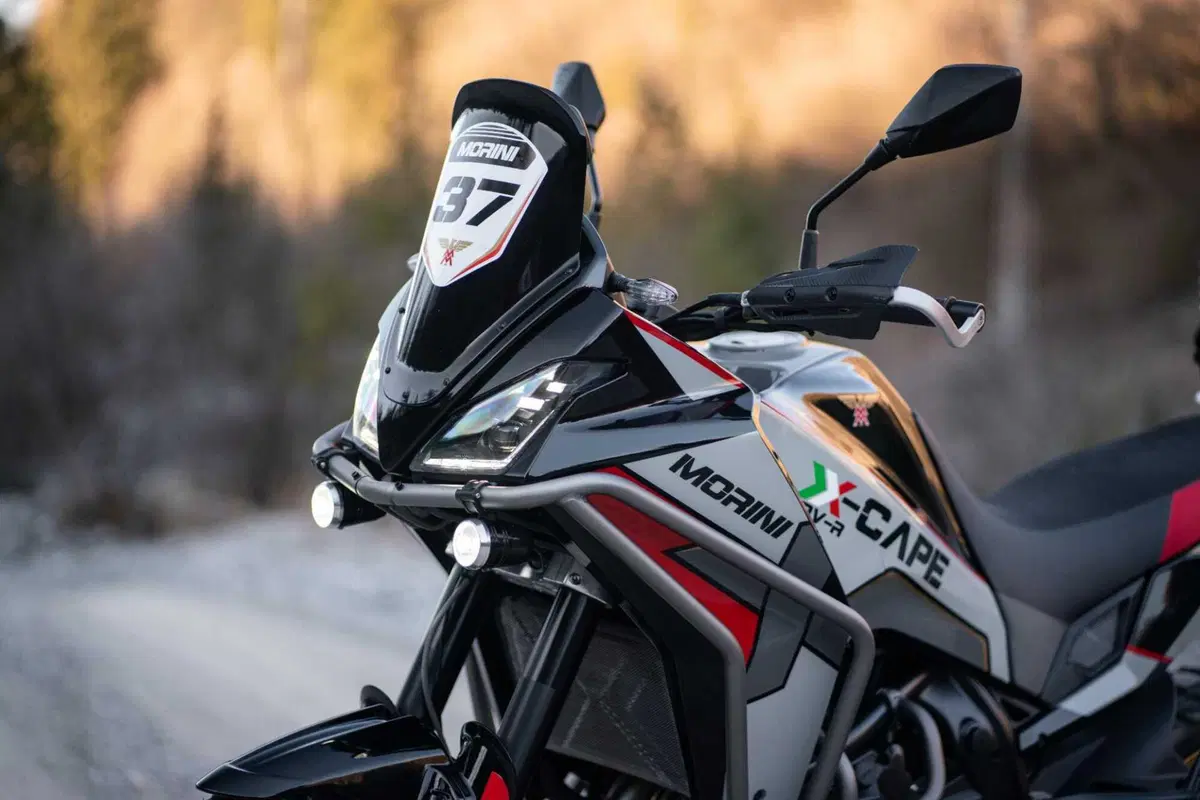 La Morini X-CAPE ADV-R in gara alla Bassella Race con Oriol Mena