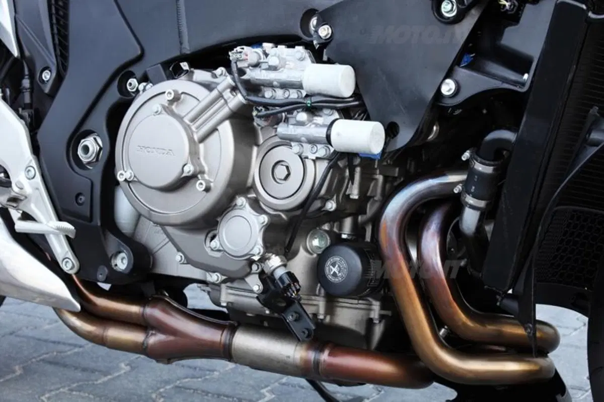 Honda VFR 1200 F VFR 1200 F DCT ABS (2010 - 16) (16)