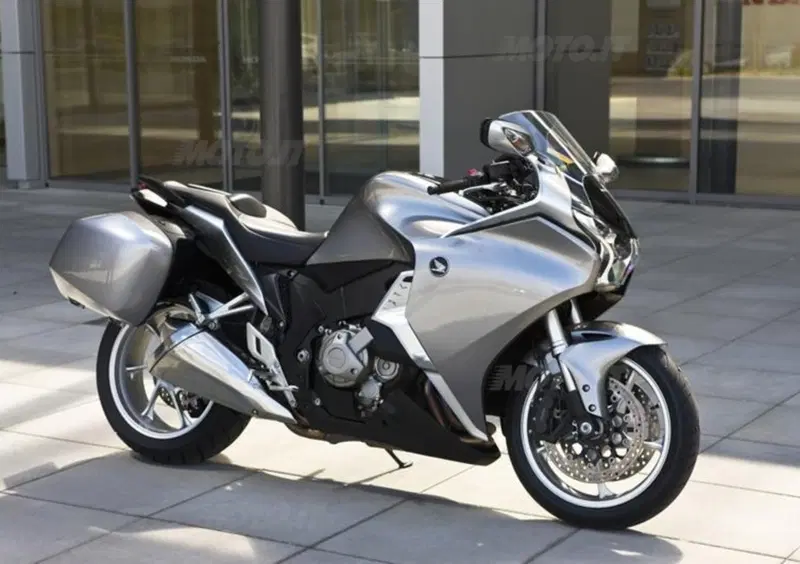 Honda VFR 1200 F VFR 1200 F DCT ABS (2010 - 16)