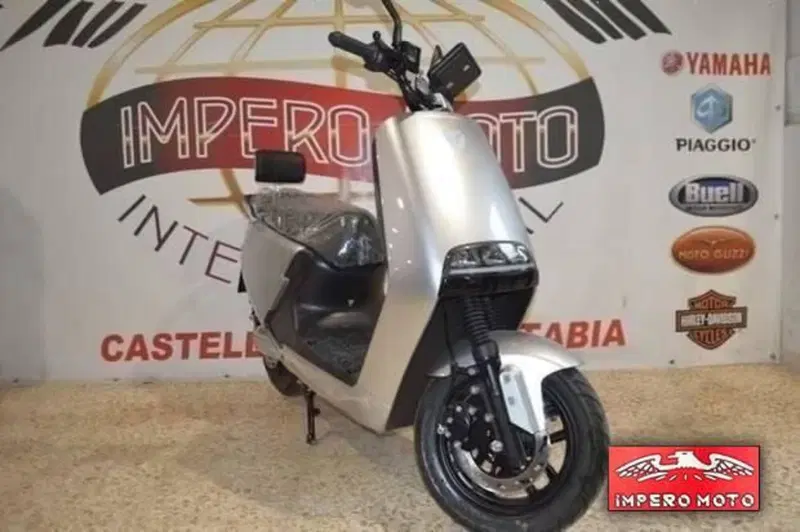 Yadea G5S (2022 - 26) (2)