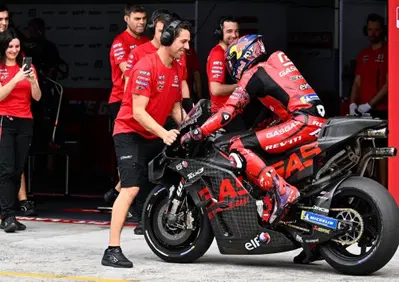 MotoGP 2023. Augusto Fernández impressionato dalla MotoGP: Immensa potenza in frenata!
