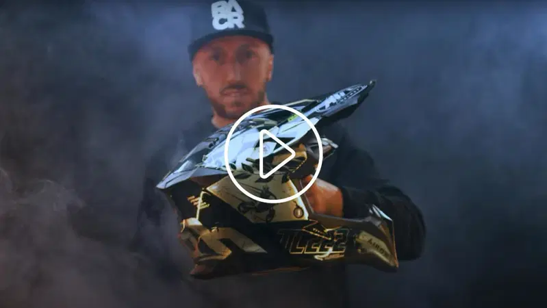 AIROH Aviator 3 Legend, l'edizione speciale ispirata alla carriera di Tony Cairoli