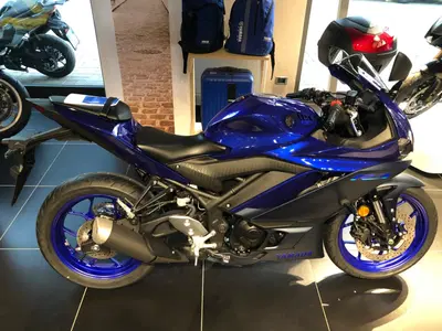 Yamaha YZF R3 (2021 - 24) nuova