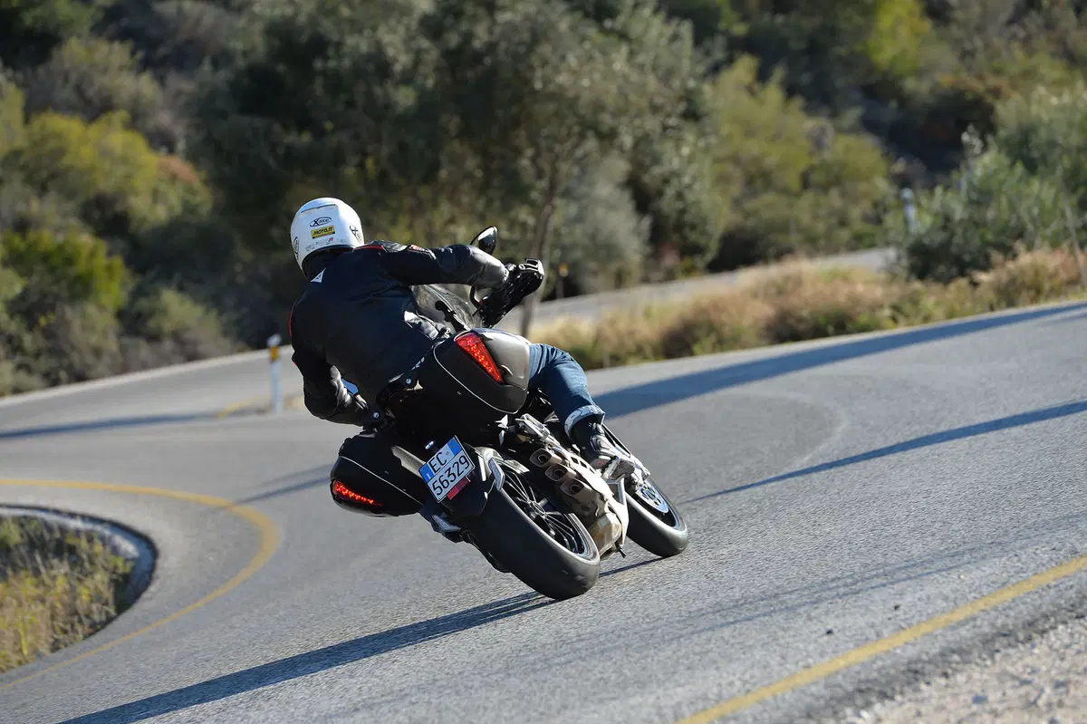 MV Agusta Stradale 800 (6)