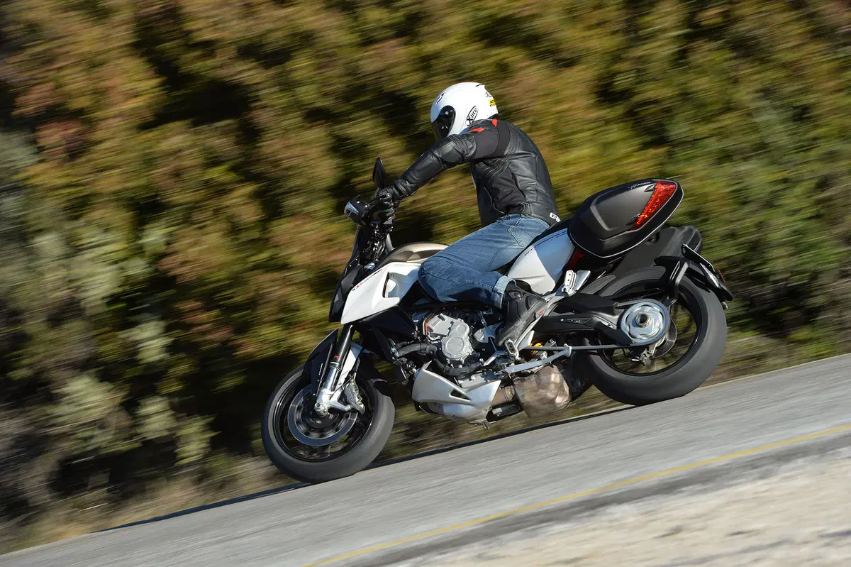 MV Agusta Stradale 800 (8)