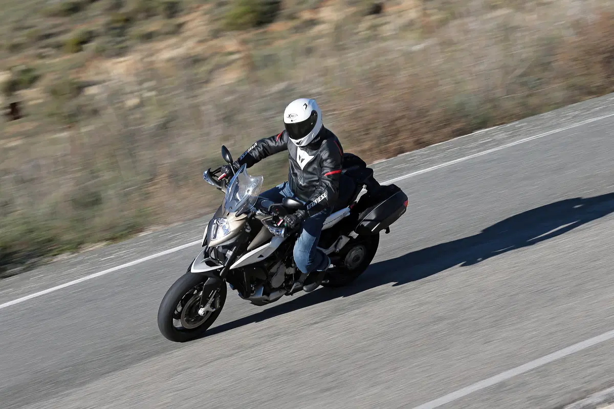 MV Agusta Stradale 800 (13)