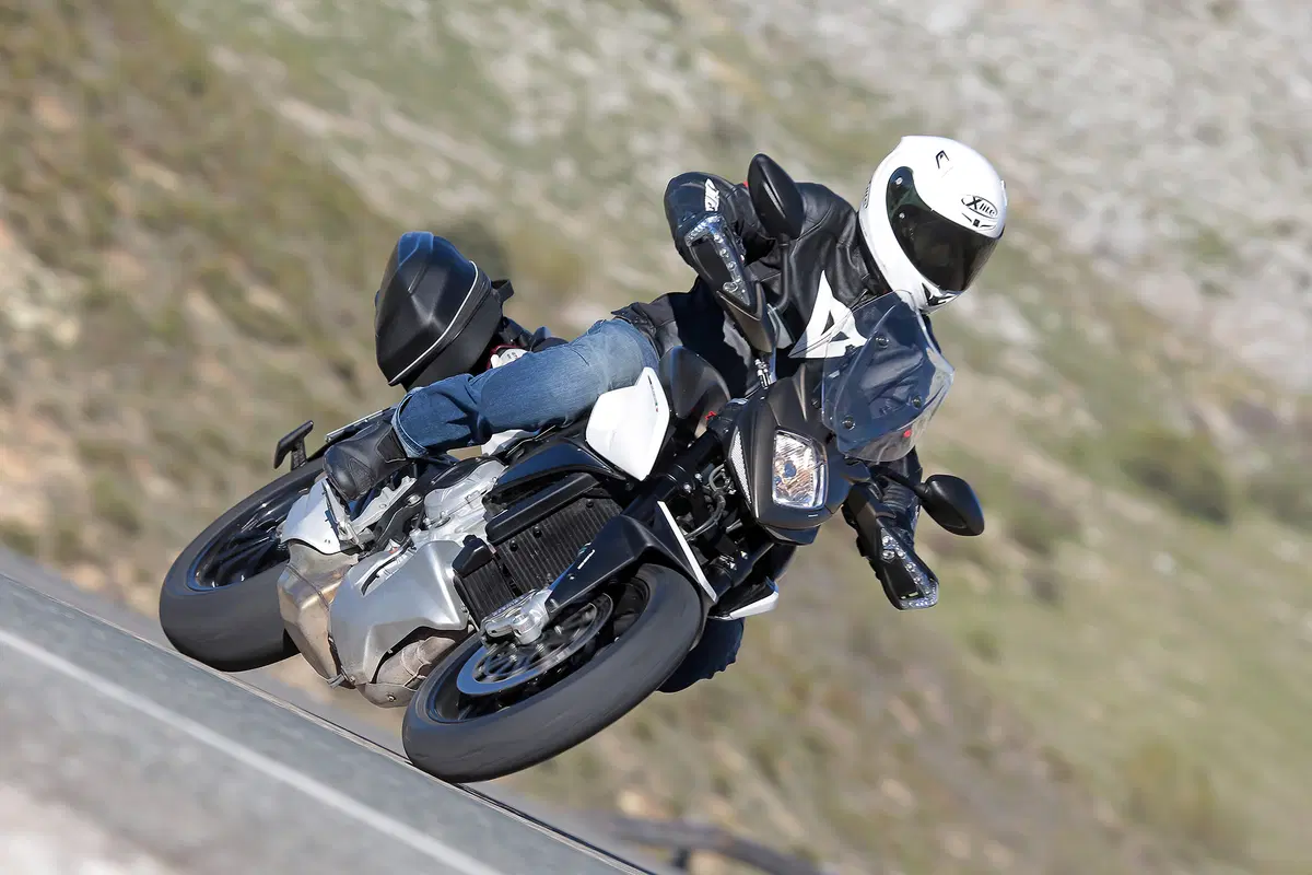 MV Agusta Stradale 800 (12)