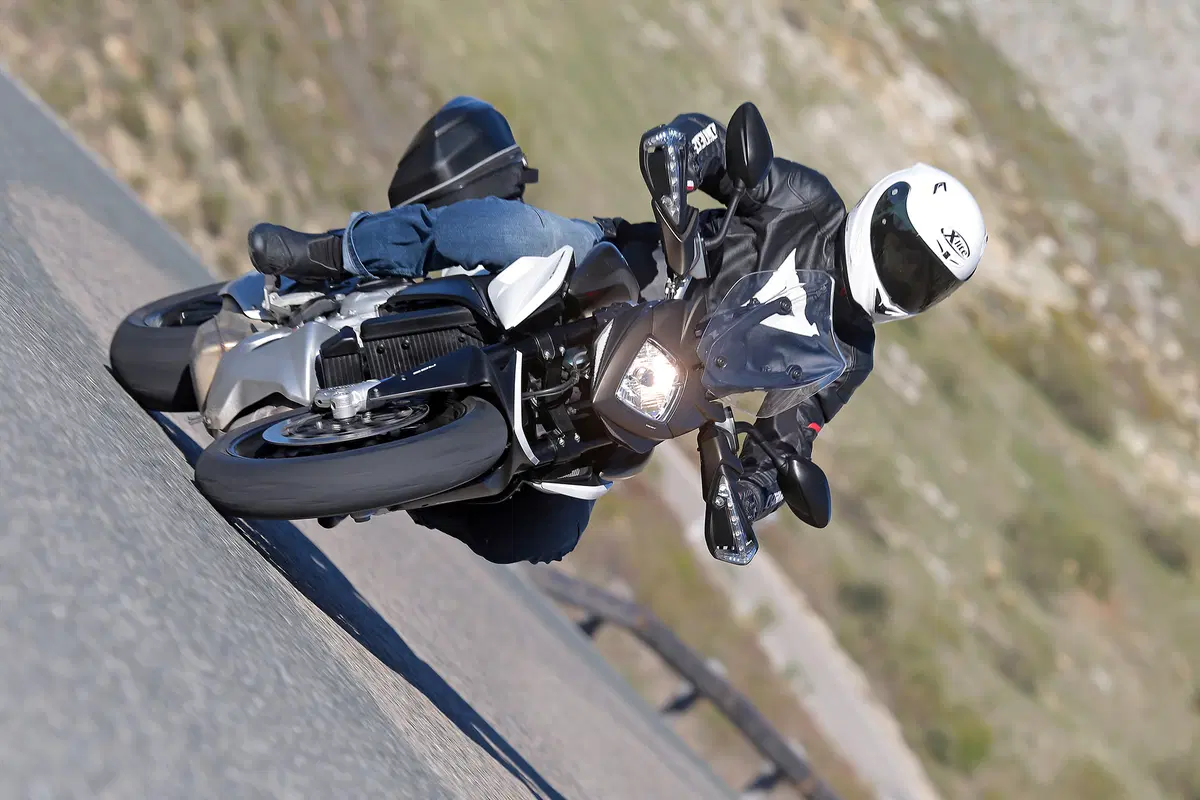 MV Agusta Stradale 800 (17)