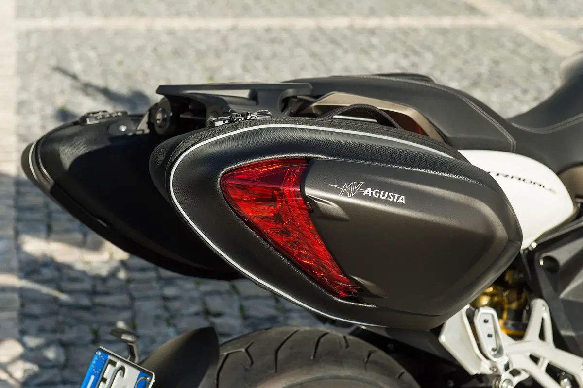 MV Agusta Stradale 800 (40)