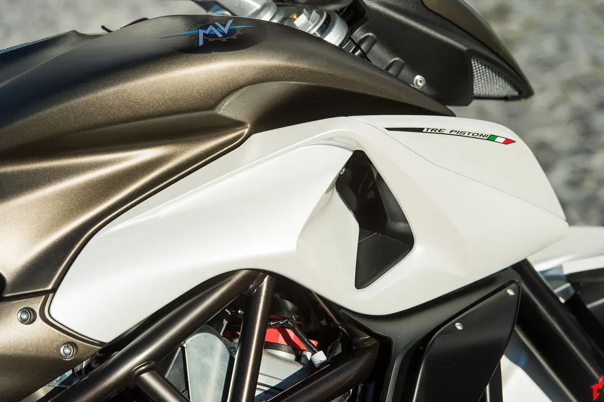 MV Agusta Stradale 800 (39)