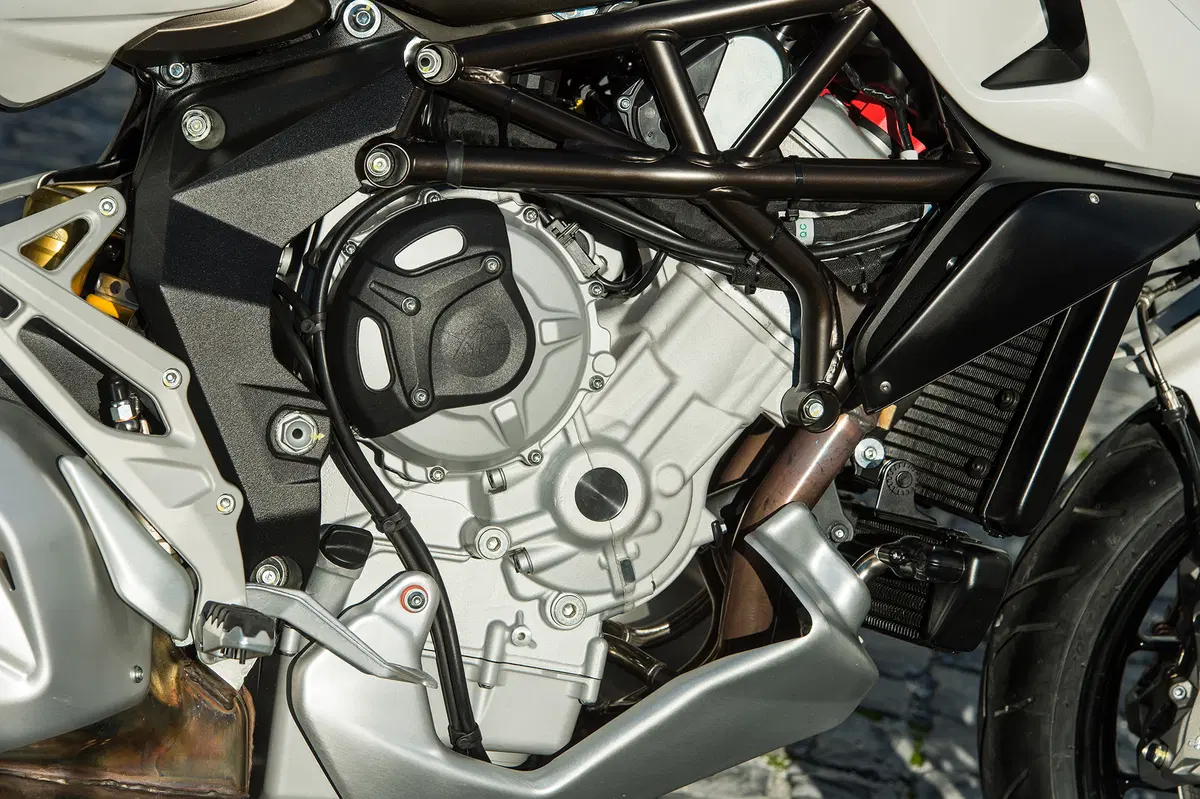 MV Agusta Stradale 800 (45)