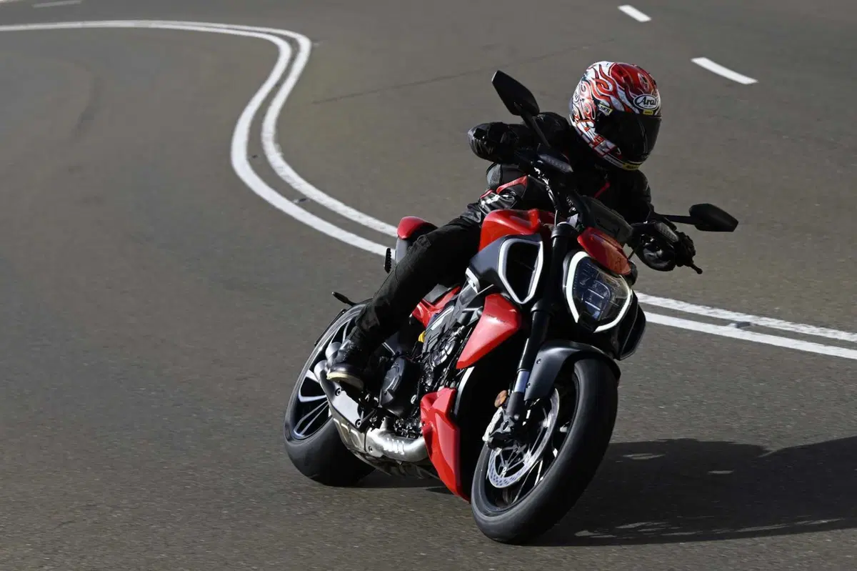 Ducati Diavel V4: la cruiser che voleva nascere sportiva (7)