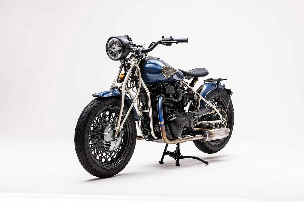 Praga ZS 800: 28 esemplari esclusivi per la special da 142 kg (4)