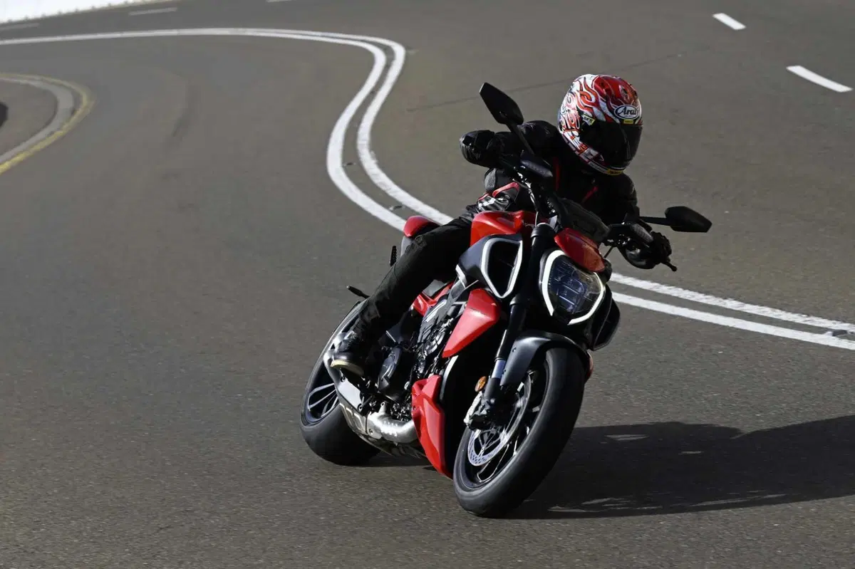 Ducati Diavel V4: la cruiser che voleva nascere sportiva