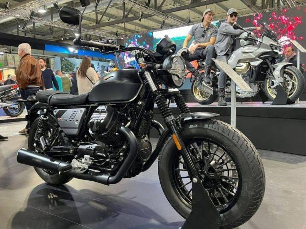 Moto Guzzi V9 Bobber (2021 - 24)