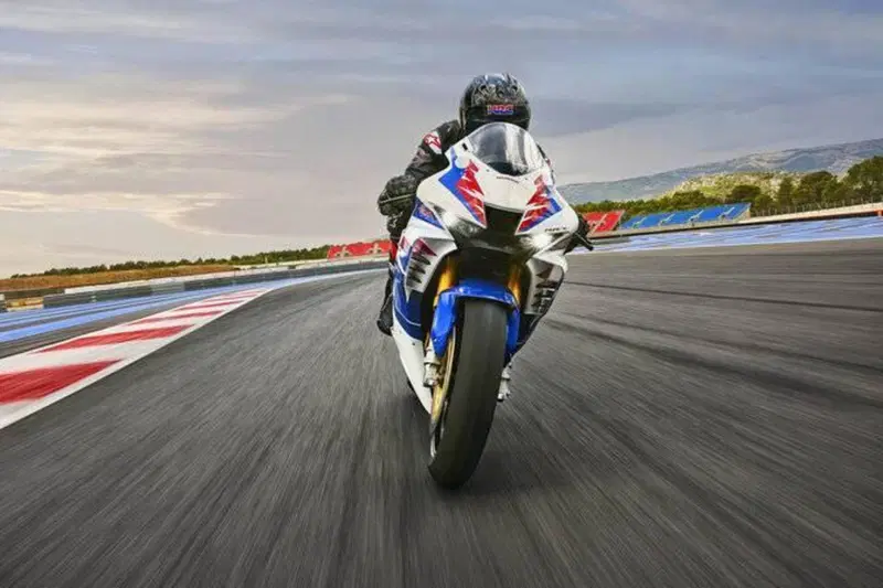 Honda CBR 1000 RR-R Fireblade SP (2022 - 23) (2)