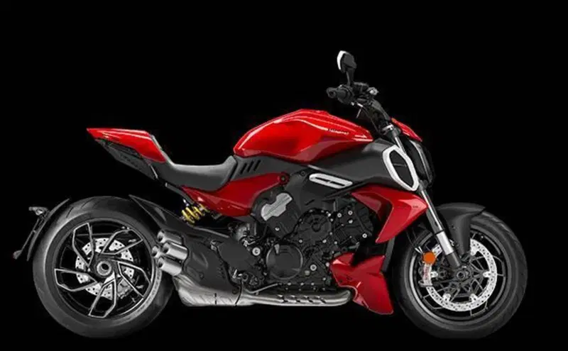 Ducati Diavel V4 (2023 - 26)