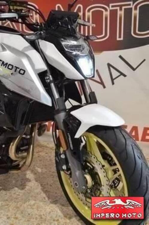 CFMOTO 650NK (2021 - 24) (5)