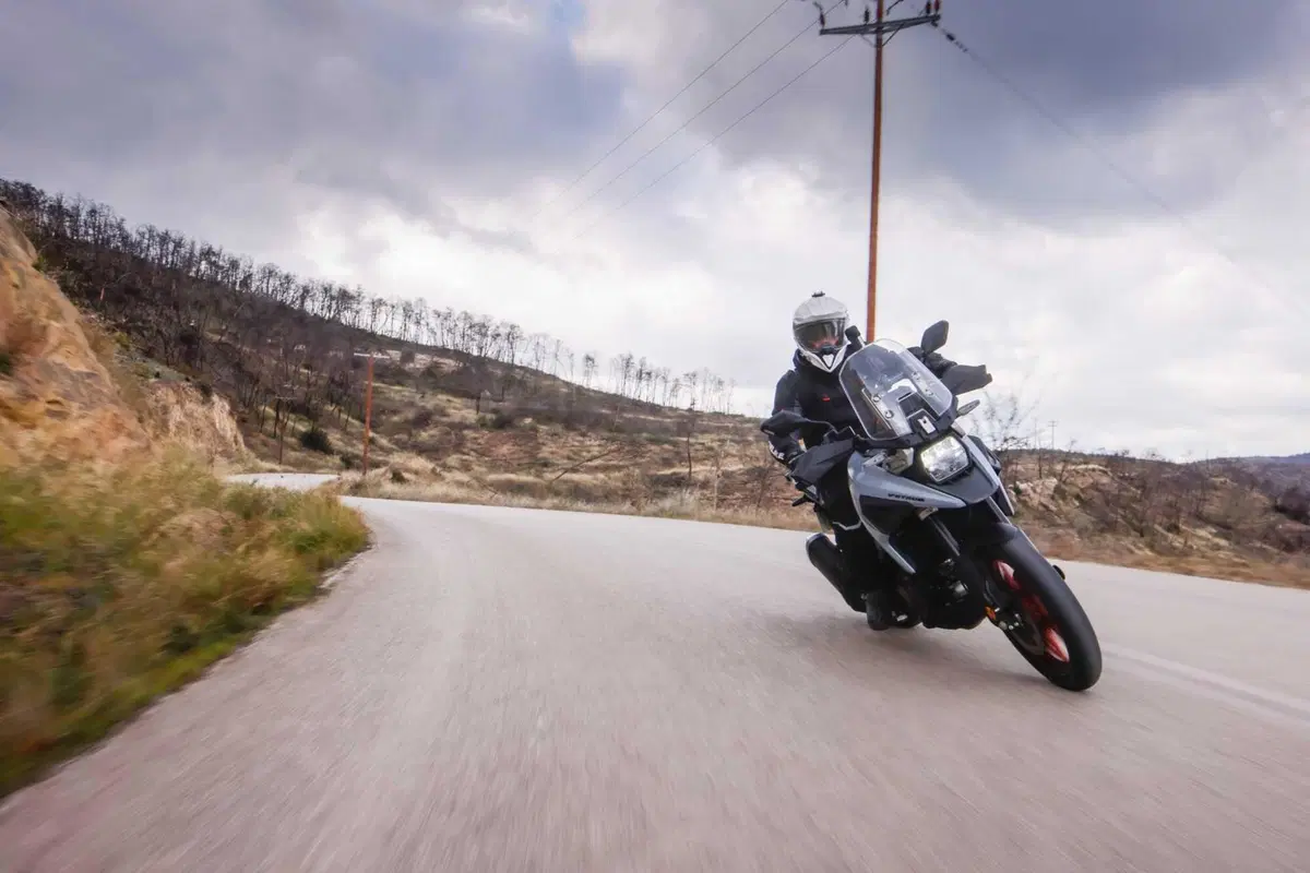 Test Suzuki V-Strom 1050 e 1050 DE: ora c’è anche il 21 pollici. Il fuoristrada è servito! [VIDEO e GALLERY] (45)