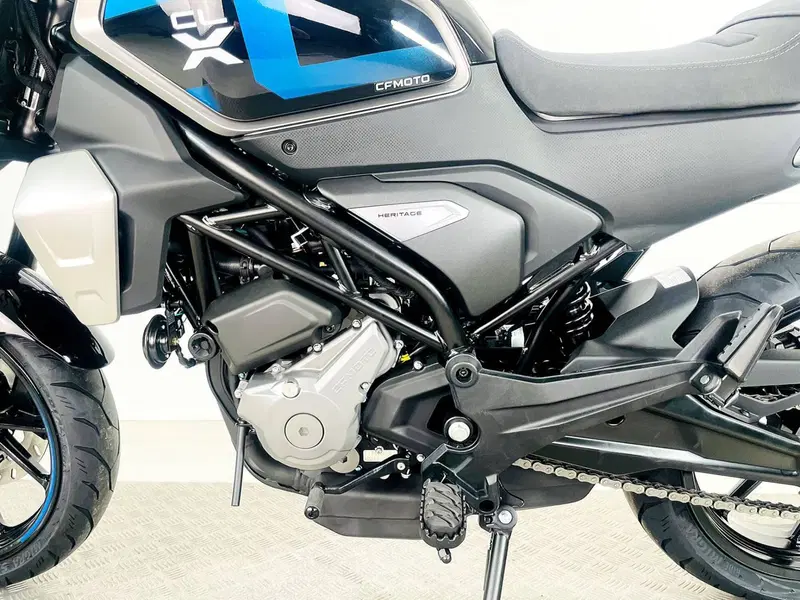 CFMOTO 300CL-X Heritage (2023 - 26) (15)