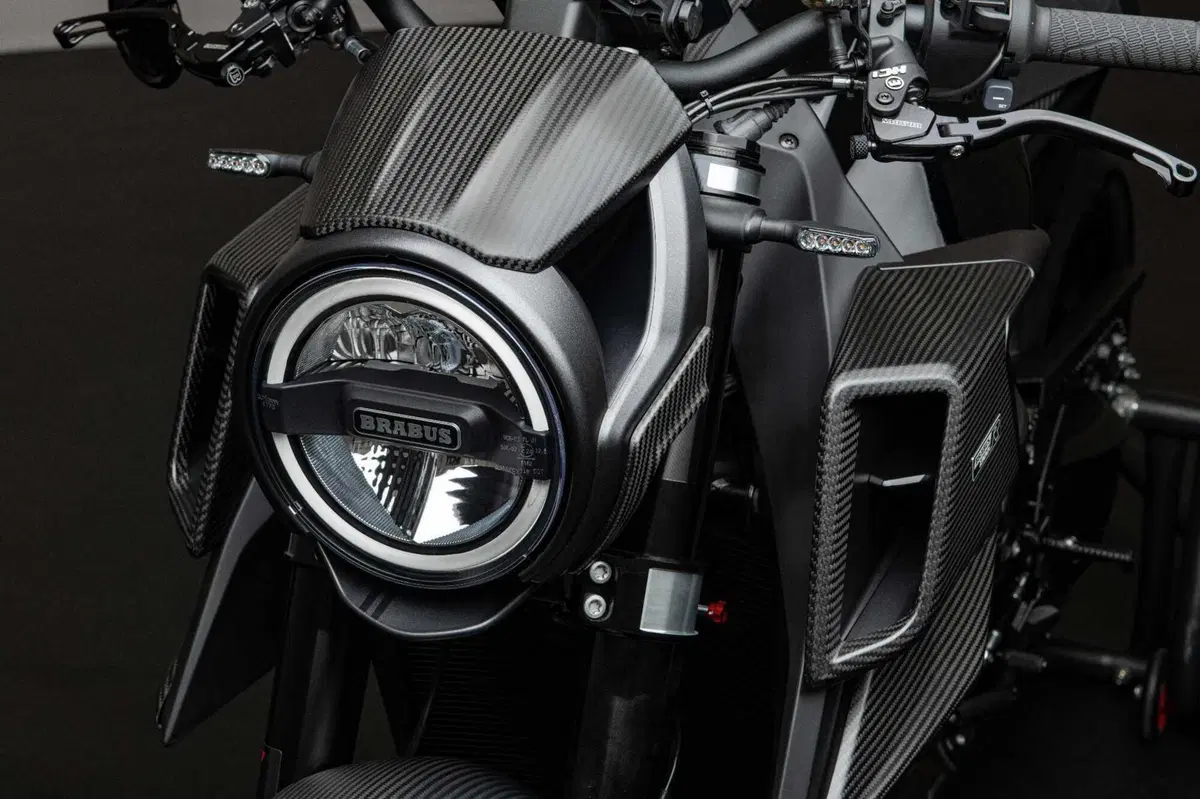 BRABUS 1300 R Edition 2023: in quanto tempo verrano esauriti i 290 esemplari? [GALLERY] (4)
