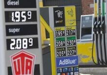 Carburanti. Il diesel torna meno caro della benzina, ecco il perché