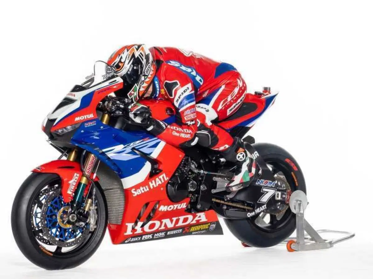 SBK 2023. Il Team HRC presenta le CBR1000RR-R. Iker Lecuona: 'Ci serve un altro step' [GALLERY] (2)