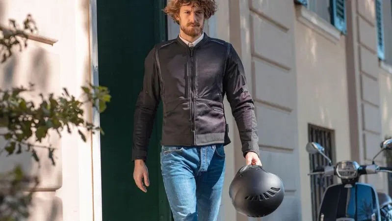 Tucano Urbano Airscud Mesh, l'airbag sicuro e ventilato!