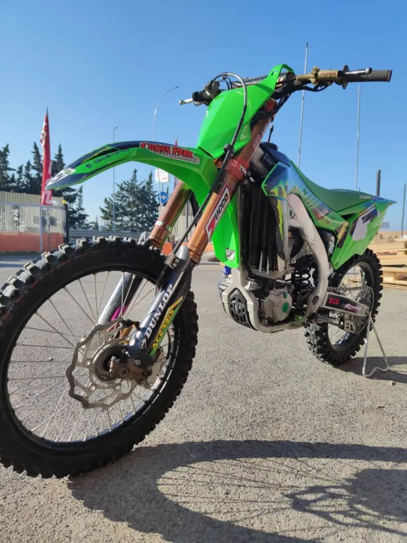 Kawasaki KX 450 F (2016) (5)