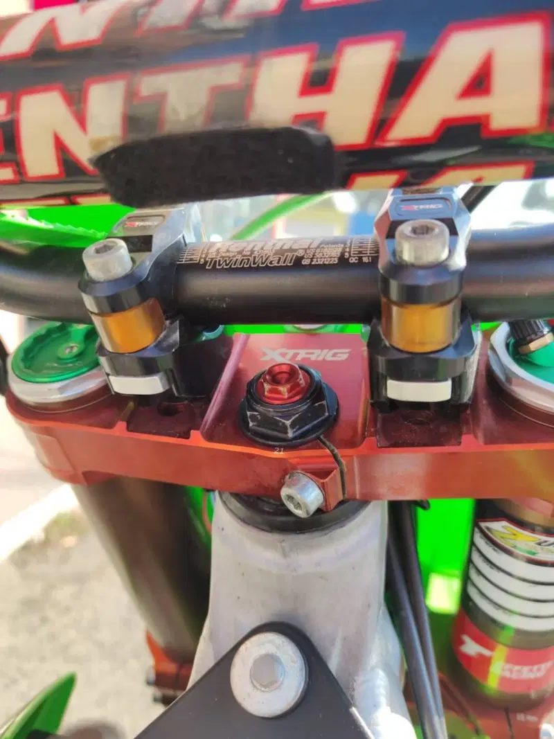 Kawasaki KX 450 F (2016) (12)