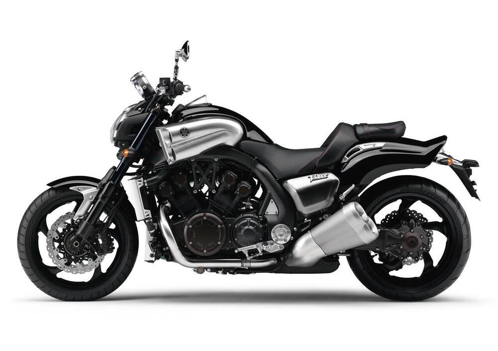 Yamaha VMAX (2008 - 17) (3)