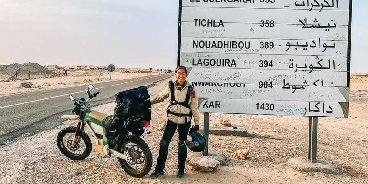 Completata la prima traversata del continente africano su una moto elettrica senza assistenza