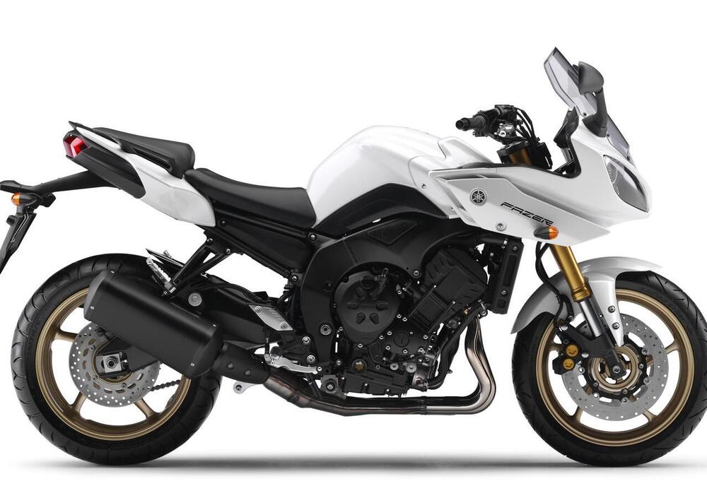 Yamaha Fazer 8 (2010 - 16) (2)