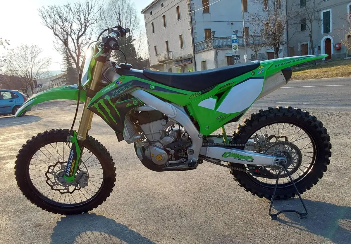 Kawasaki KX450F (2021) (2)