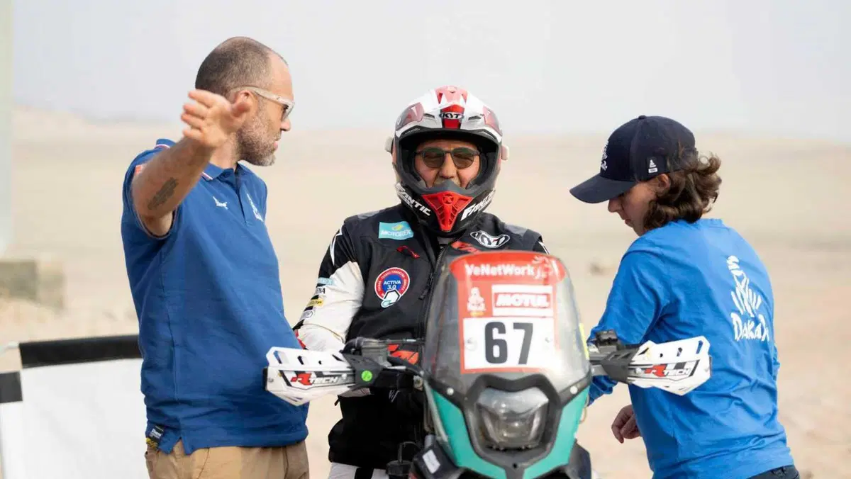 Dakar Breaking News. Edo Mossi Lascia! (4)