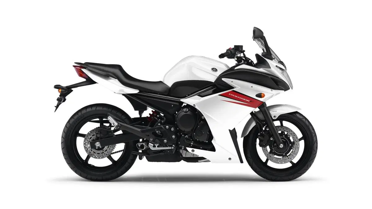 Yamaha XJ6 Diversion XJ6 Diversion F (2010 - 16) (2)