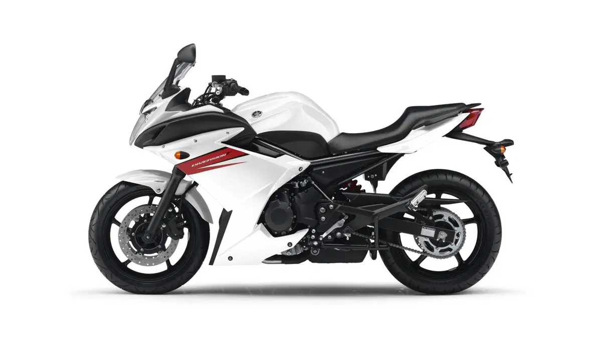 Yamaha XJ6 Diversion XJ6 Diversion F (2010 - 16) (4)