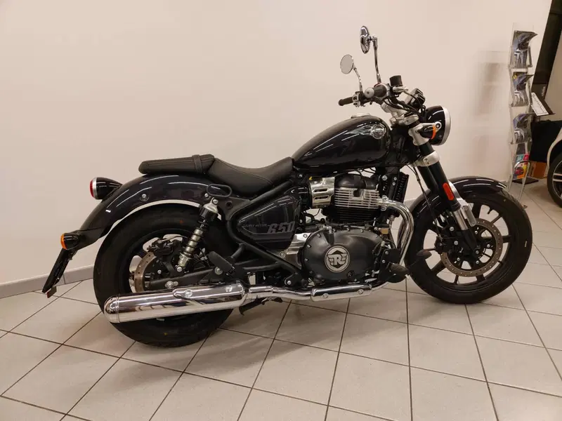 Royal Enfield Super Meteor 650 (2023 - 26) (5)