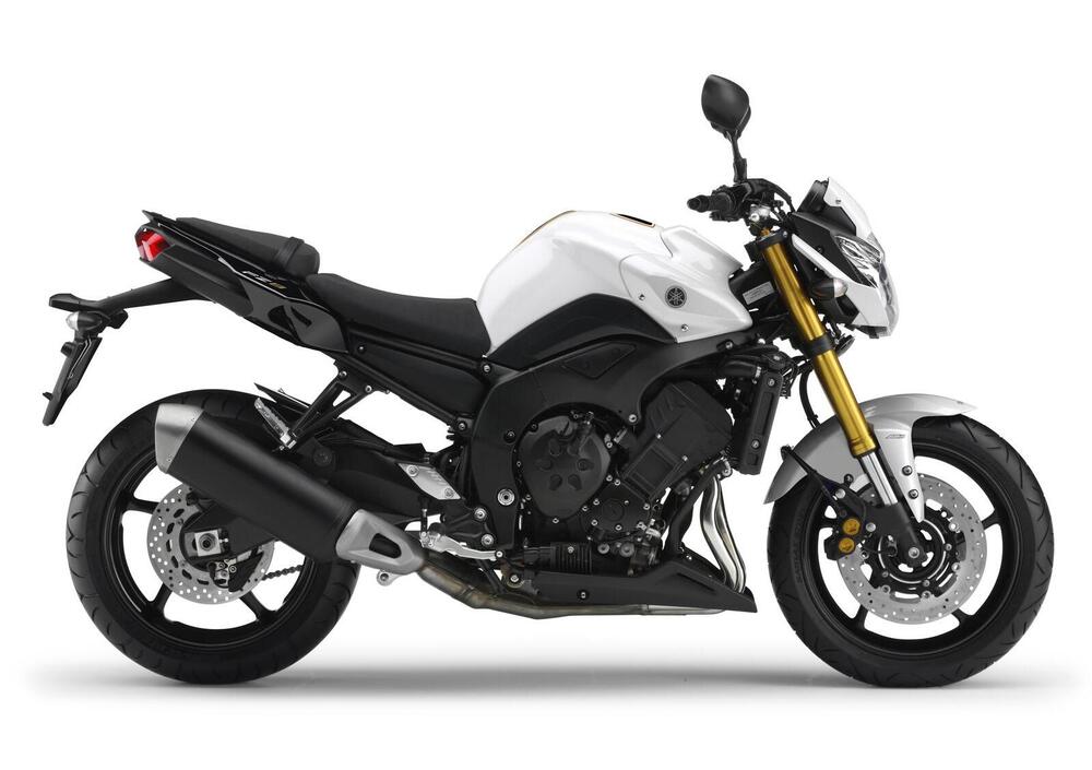 Yamaha FZ8 ABS (2013 - 16) (2)