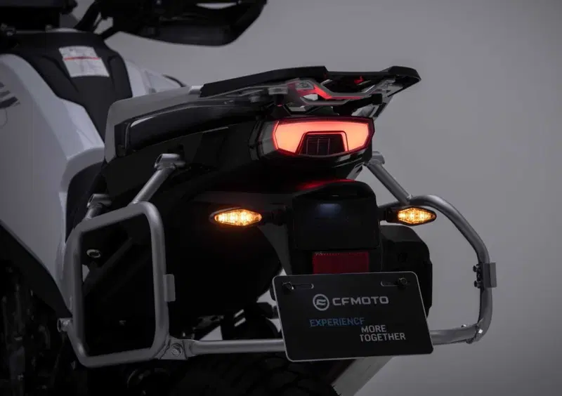 CFMOTO 800MT 800MT Explore (2023 - 26) (11)