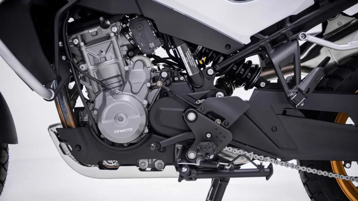 CFMOTO 800MT 800MT Explore (2023 - 26) (14)