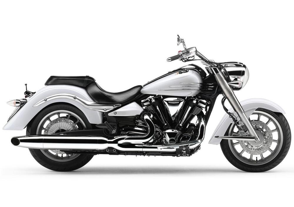 Yamaha XVS 1900 Midnight Star (2006 - 16) (2)