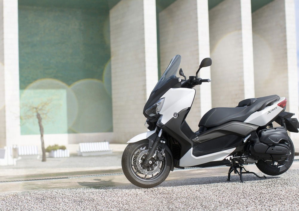 Yamaha X-Max 400 (2013 - 16) (4)