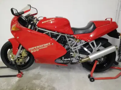 Ducati Supersport desmodue 900 d'epoca