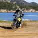 TEST Suzuki V-Strom 800DE, il nuovo paradigma. L'abbiamo provata su asfalto e in offroad [VIDEO e GALLERY] 