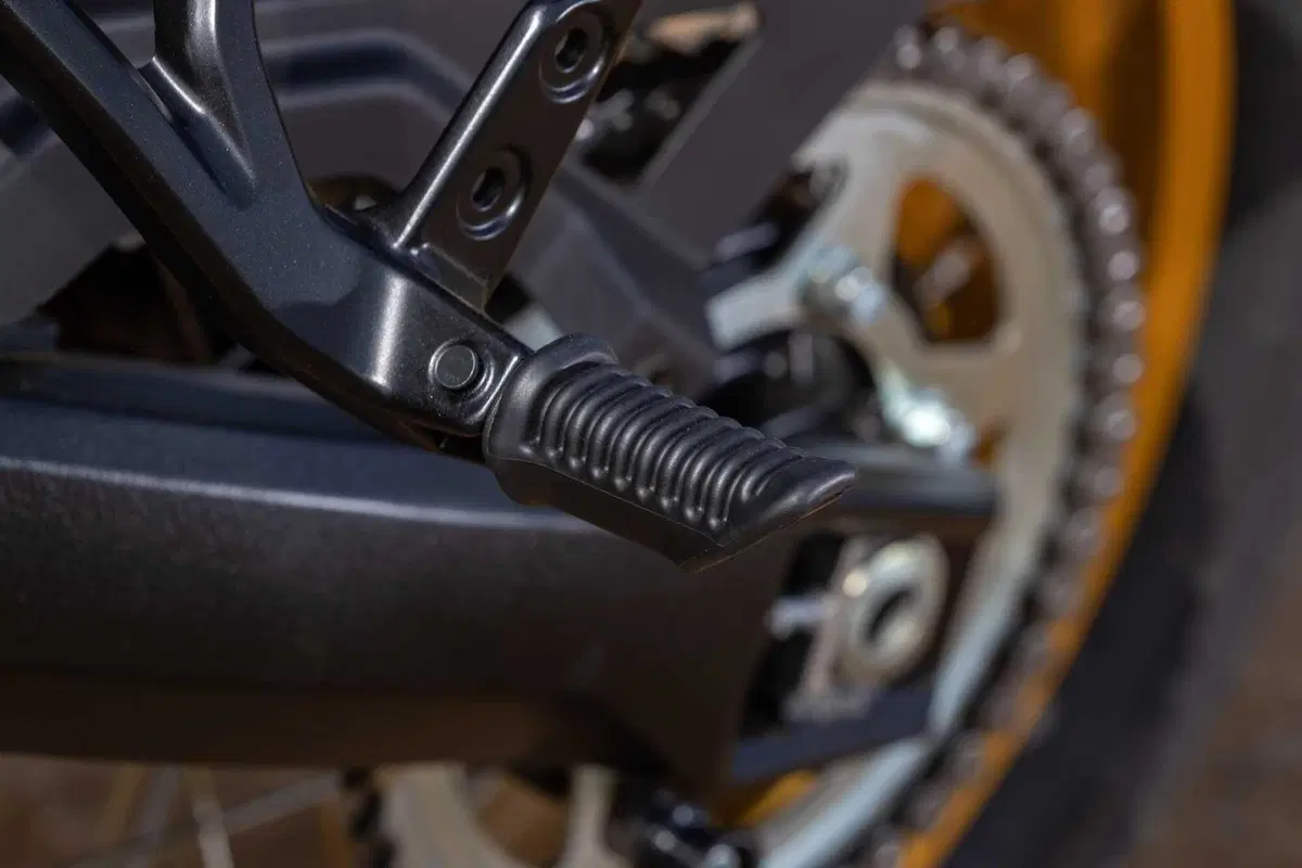 TEST Suzuki V-Strom 800DE, il nuovo paradigma. L'abbiamo provata su asfalto e in offroad [GALLERY]  (29)