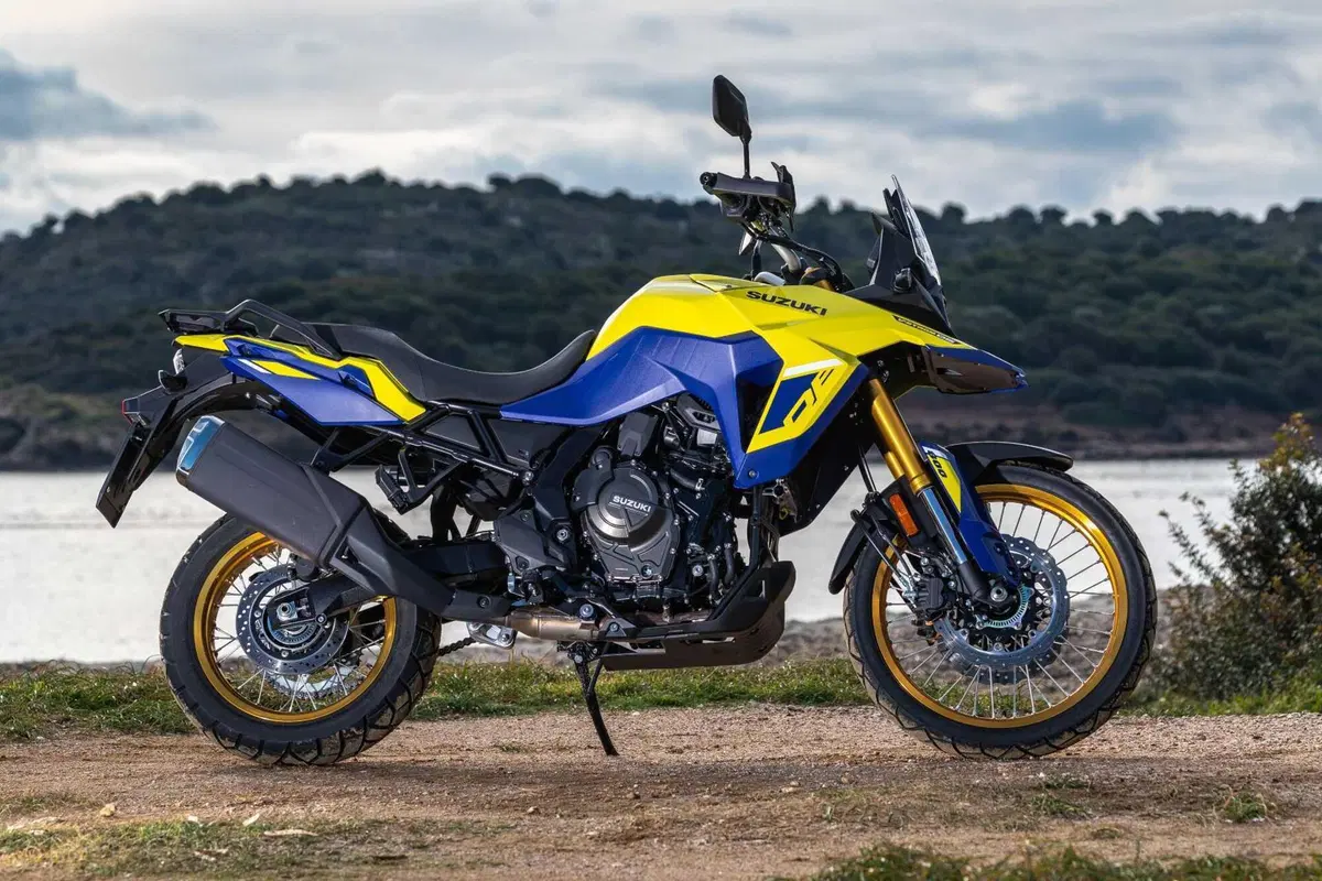TEST Suzuki V-Strom 800DE, il nuovo paradigma. L'abbiamo provata su asfalto e in offroad [GALLERY]  (11)