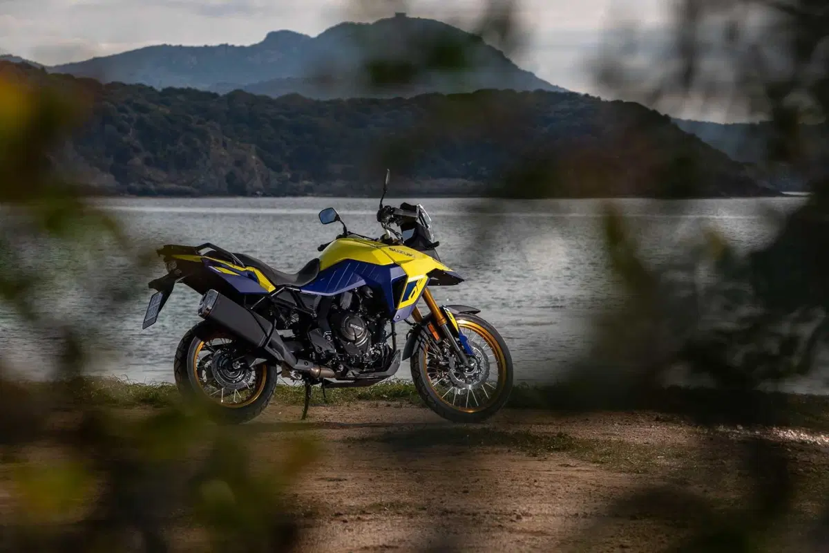 TEST Suzuki V-Strom 800DE, il nuovo paradigma. L'abbiamo provata su asfalto e in offroad [GALLERY]  (14)