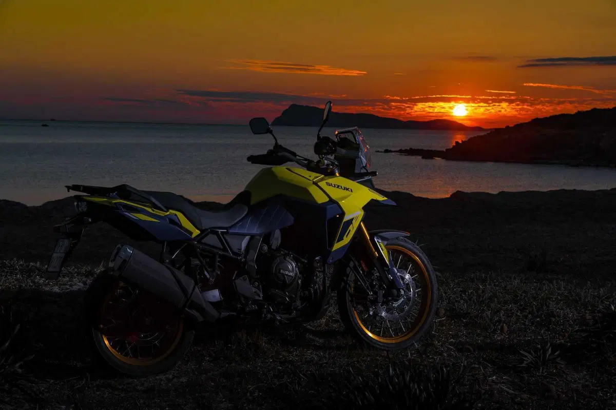 TEST Suzuki V-Strom 800DE, il nuovo paradigma. L'abbiamo provata su asfalto e in offroad [GALLERY]  (6)