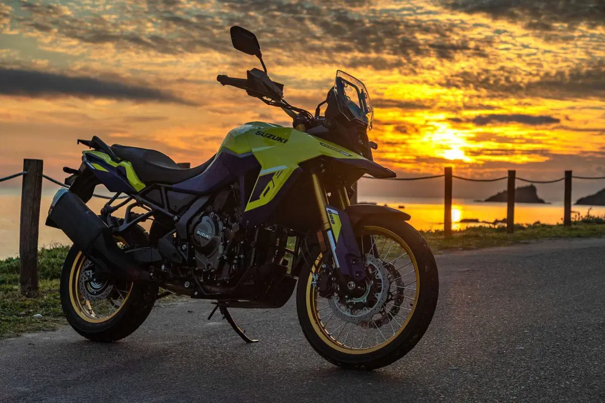 TEST Suzuki V-Strom 800DE, il nuovo paradigma. L'abbiamo provata su asfalto e in offroad [GALLERY]  (13)